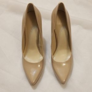 NINE WEST GARISONO TAN PATENT LEATHER PUMPS SZ 8.5